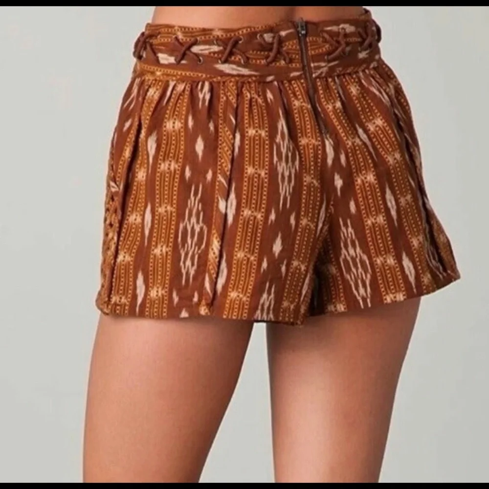 SOLD •$128 Free People New Romantics Brown Tribal Lattice Shorts - Picture 10 of 12